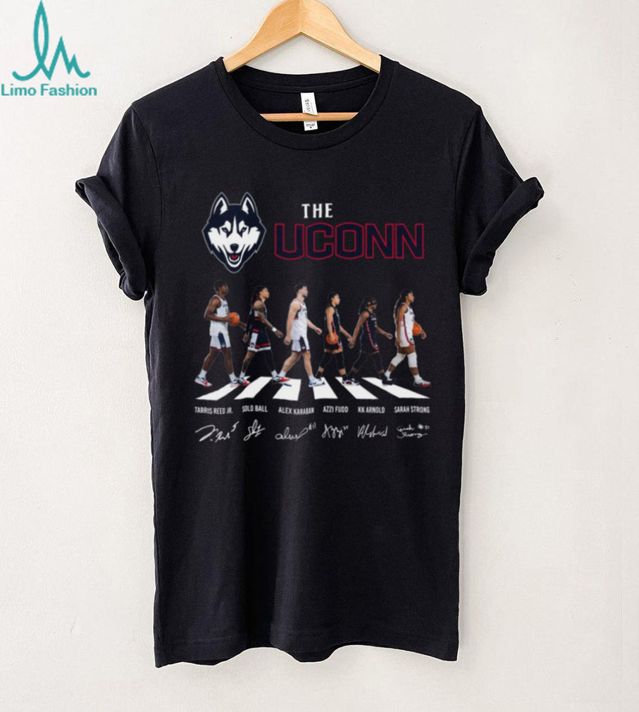 UConn Huskies Abbey Road Basketball Team Signatures Black T Shirt