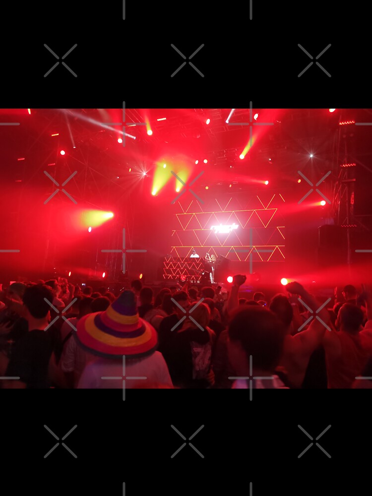 Music concert mood - very red by Gaboro