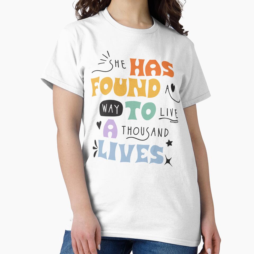 She Has Found A Way To Live A Thousand Lives / Pastel Colors Bookish Aesthetic Bookworm Quote For Kindle Girlie Readers Tbr Booktube by Latinoladas