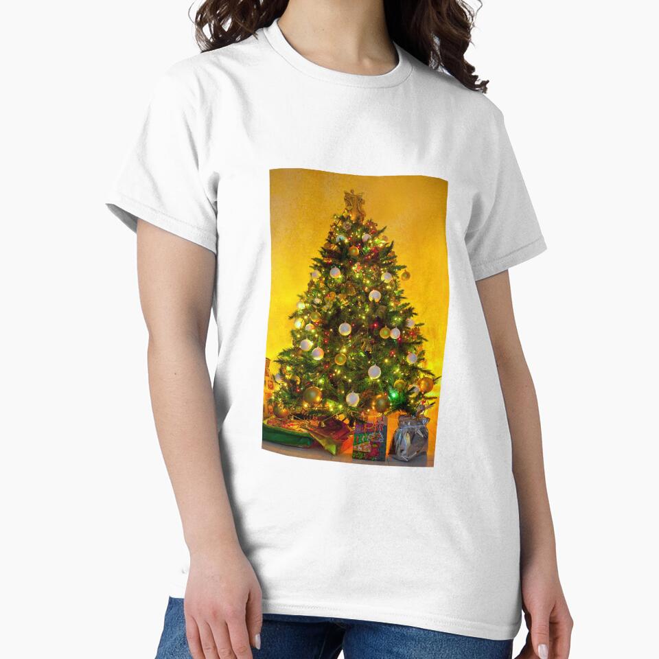 Christmas Tree With Gift - Christmas Gifts by Delandor
