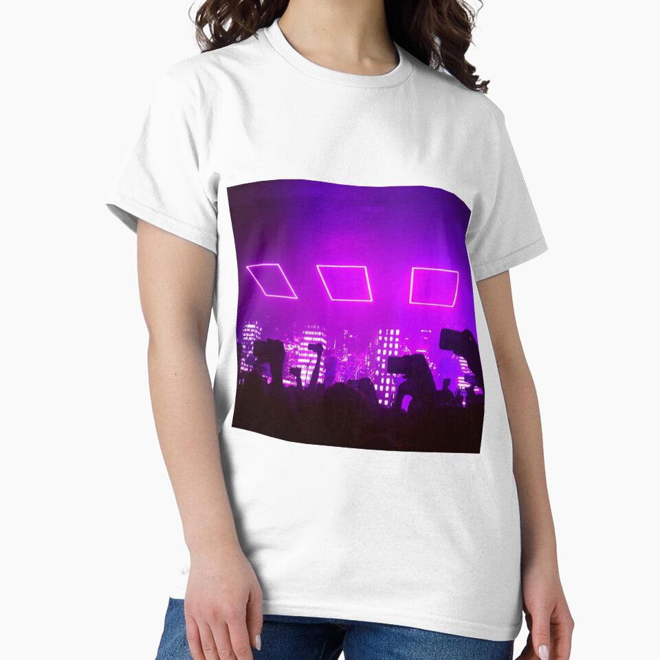 The 1975 Concert Photo by Scribble Log