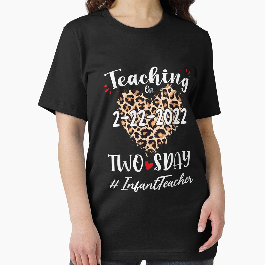 Infant Teacher Teaching On Twosday Leopard 22nd February T-Shirt by Chambers-Avara