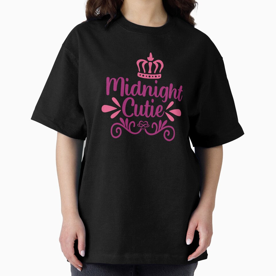 Midnight Cutie by NettiesWallArt