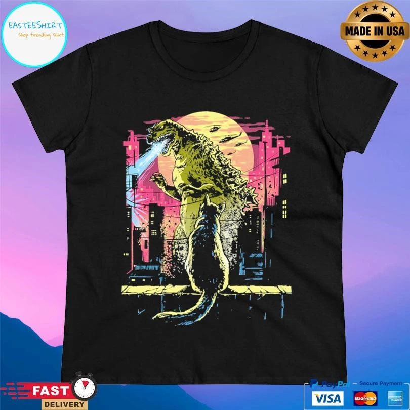 Watching The Kaiju Zascanauta T-shirts
